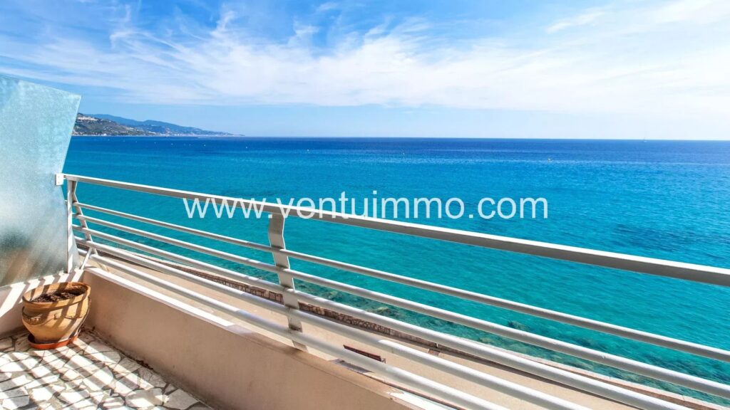 MENTON : T3 vue mer panoramique