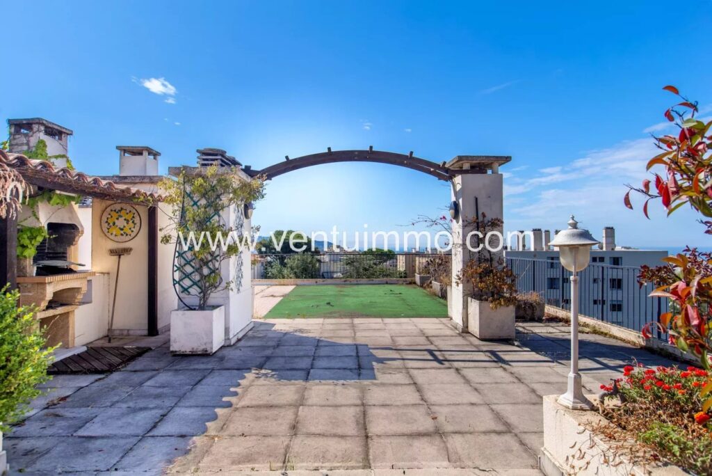 NICE CIMIEZ : T4 144m2 vue + terrasse 380m2 + garage + cave