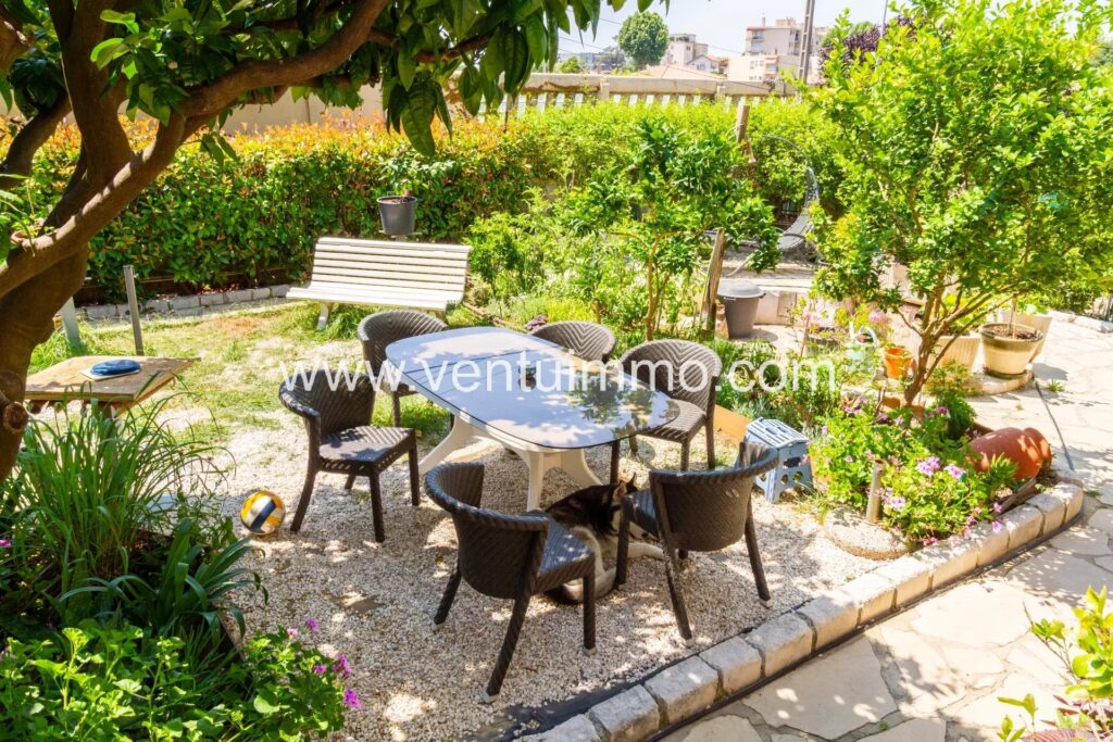 Exceptionally rare in Cagnes-sur-Mer