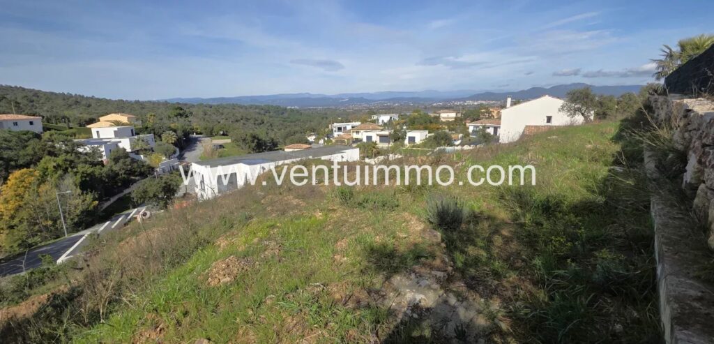 Deux villas jumelées et piscine privée chacune à Fréjus