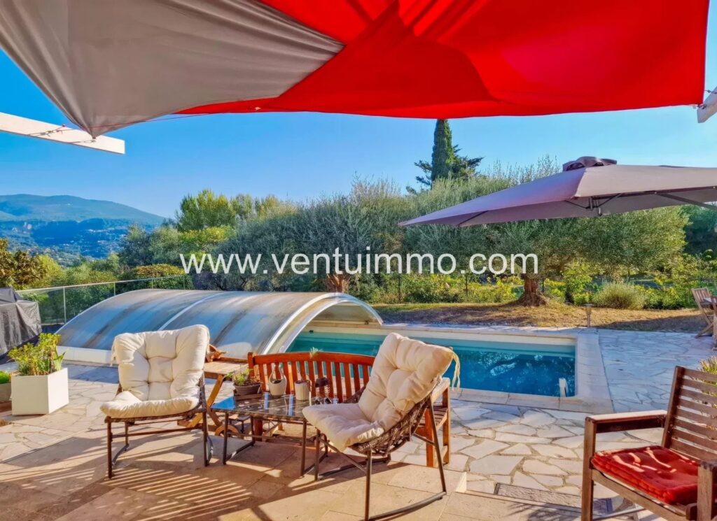 Propriété d’Exception à Peymeinade vue montagne