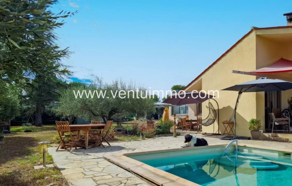 Propriété d’Exception à Peymeinade vue montagne