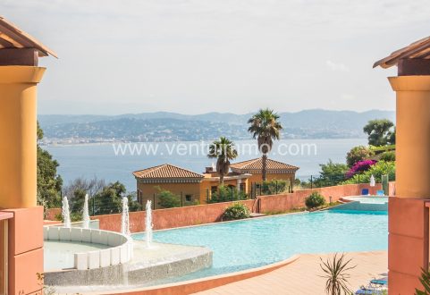 59-theoulesurmer-06590-appartement-piscine-vuemer-seaview-agenceimmobiliere-vendre-estimation