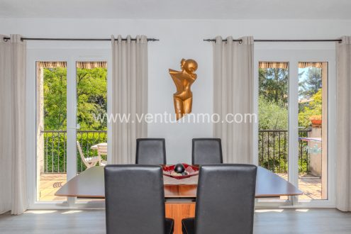 81-vence-06140-villa-salon-art-agenceimmobiliere-vendre-estimation