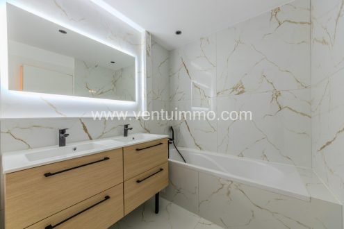 84-cannes-06400-villa-salledebains-bathroom-bagno-agenceimmobiliere-vendre-estimation
